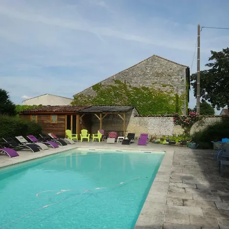 La Ferme Des Iris, Hébergement de vacances