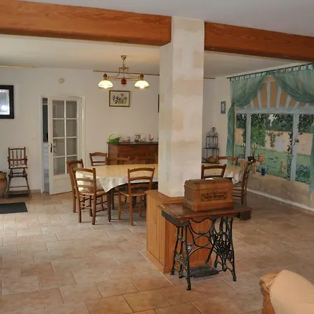 La Ferme Des Iris, Hébergement de vacances