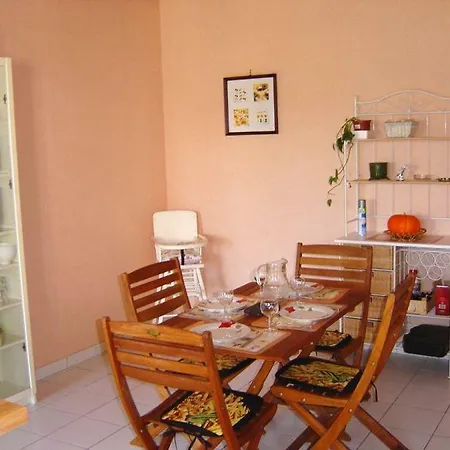 La Ferme Des Iris, Hébergement de vacances *