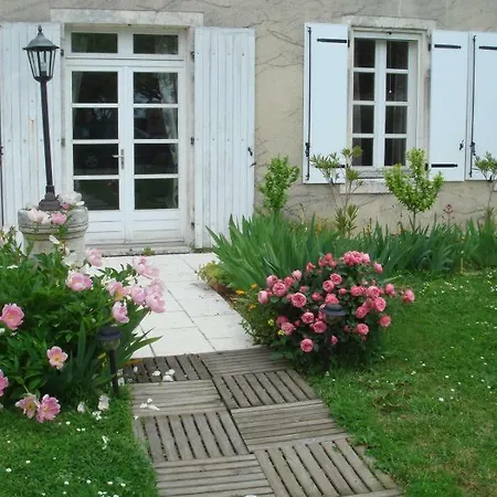 La Ferme Des Iris, Hébergement de vacances
